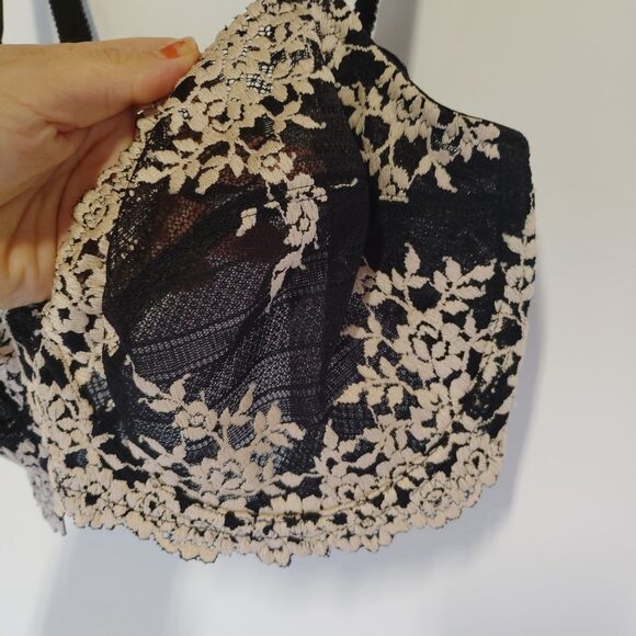 Wacoal Embrace Lace Plunge Bra Black 40DD Intimates Embroidered - Picture 6 of 8
